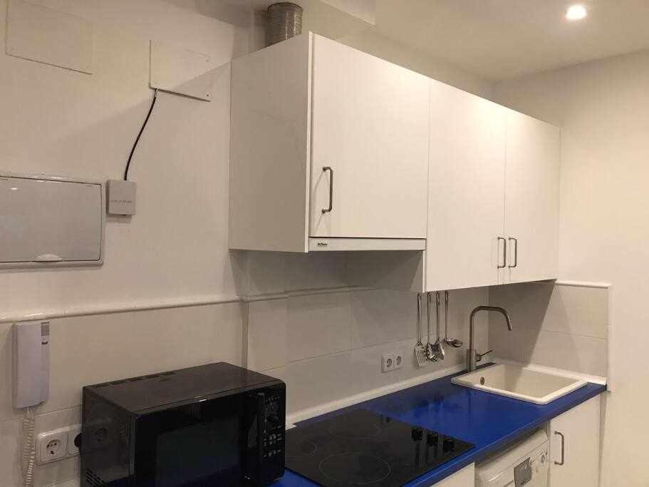 Un Genial Estudio En El Barrio Las Cortes 马德里 外观 照片